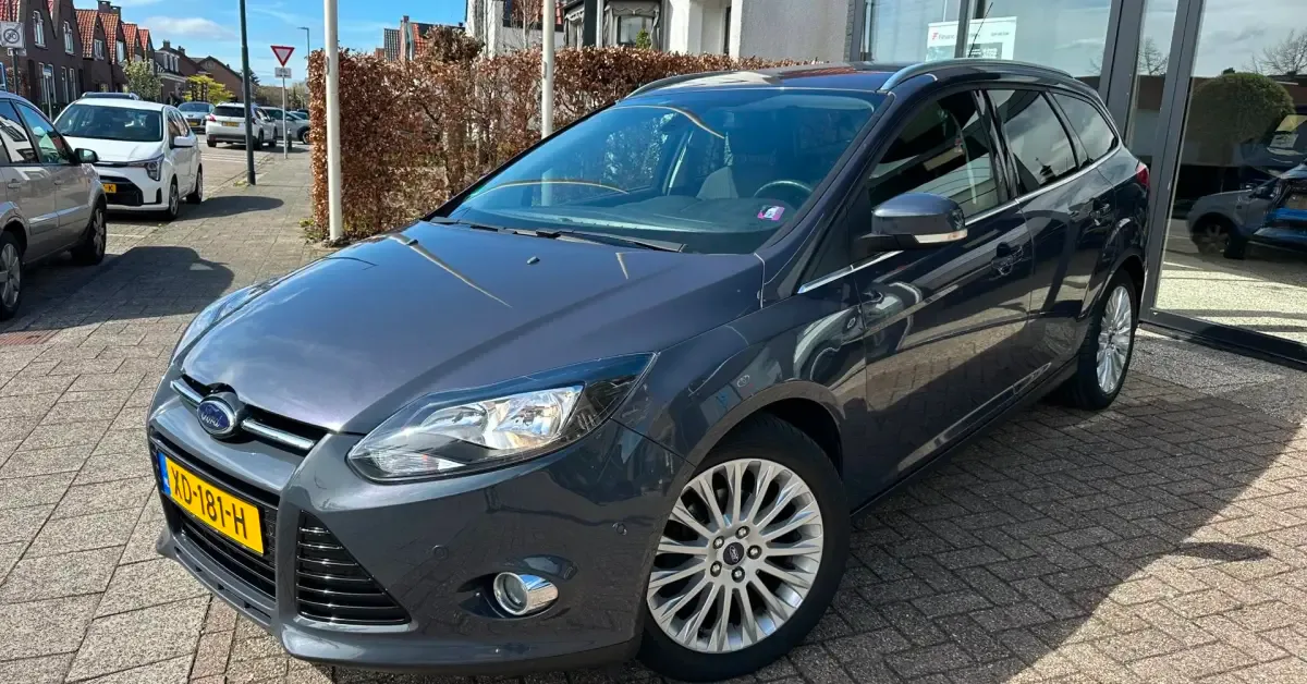 Ford Focus (2013) — foto 1
