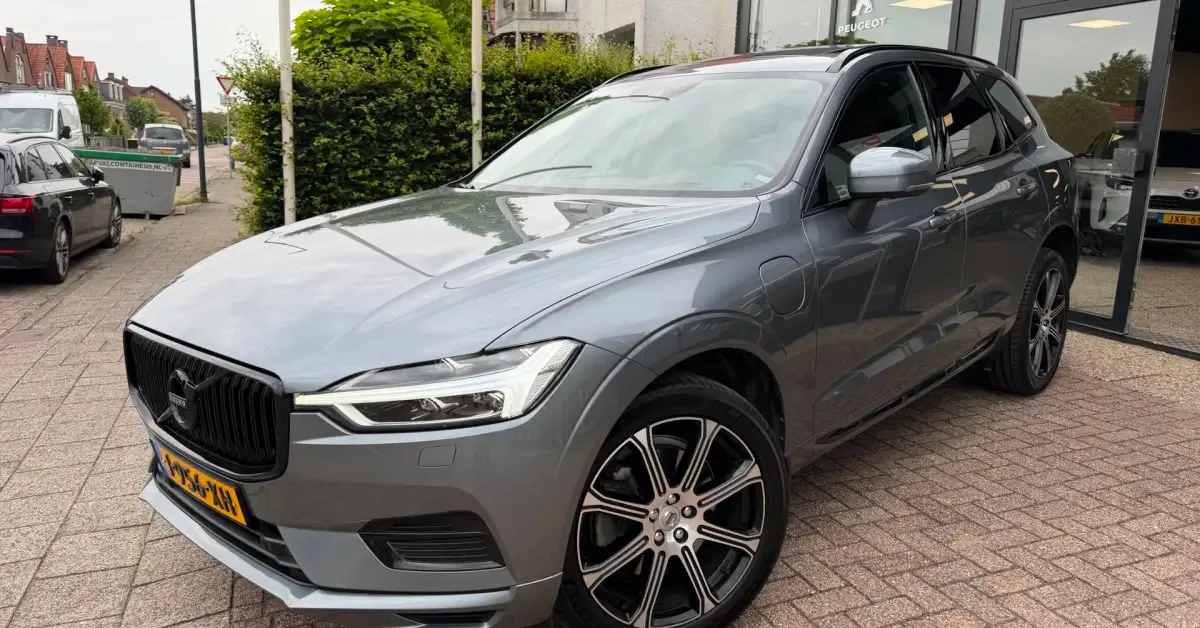 Volvo XC60 (2020) — foto 1