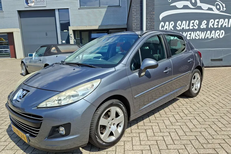 Peugeot 207 (2010)