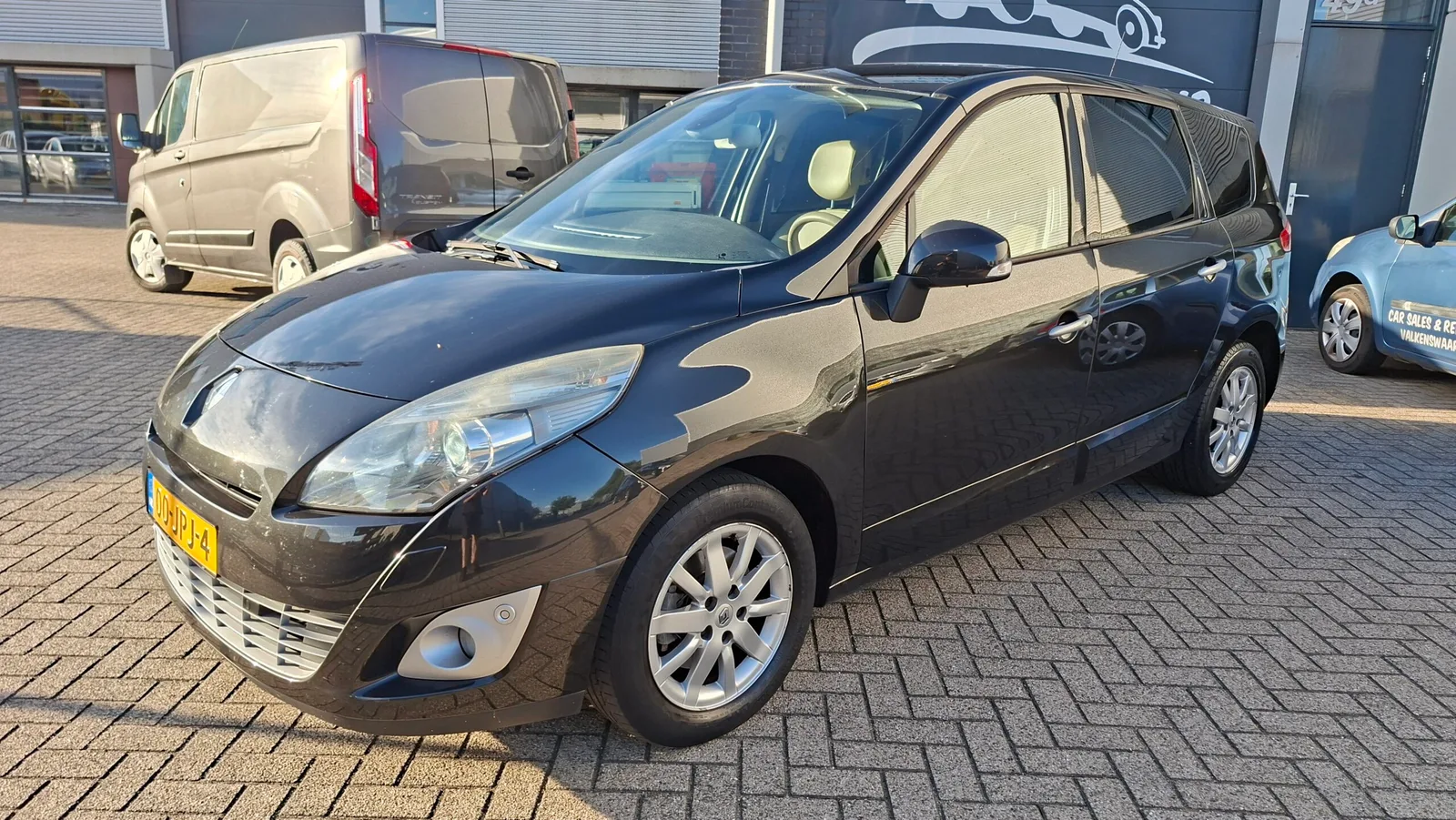 Renault Grand Scenic 2.0i 16V Automaat 5-Persoons (2009) — foto 1