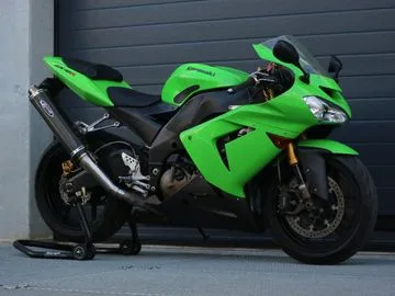 KAWASAKI ZX (2005) — foto 1