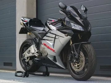 Honda CBR (2005) — foto 1