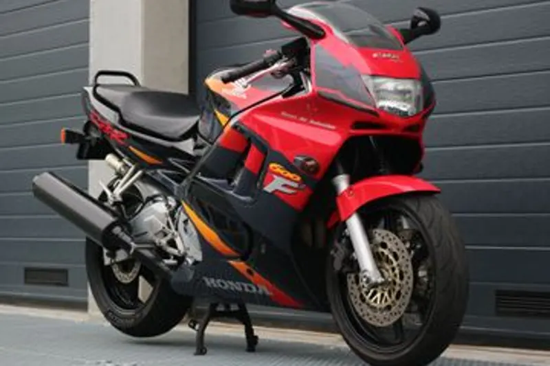 Honda CBR600F (1995)