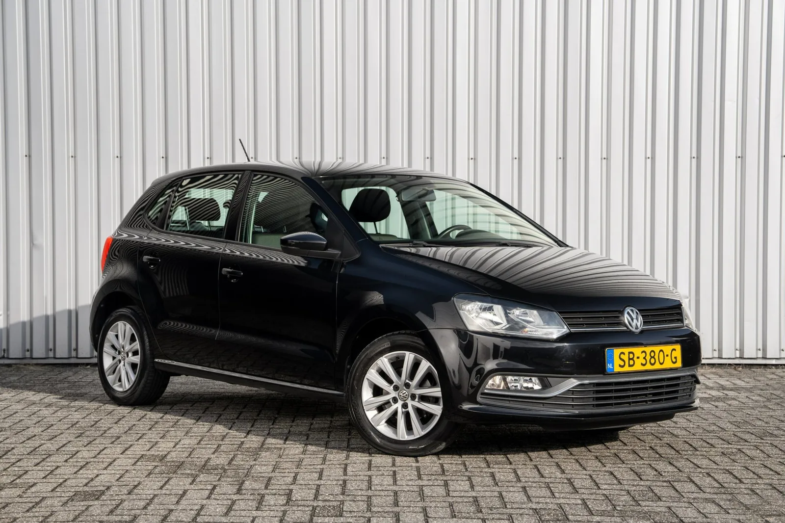 Volkswagen Polo (2017) — foto 1