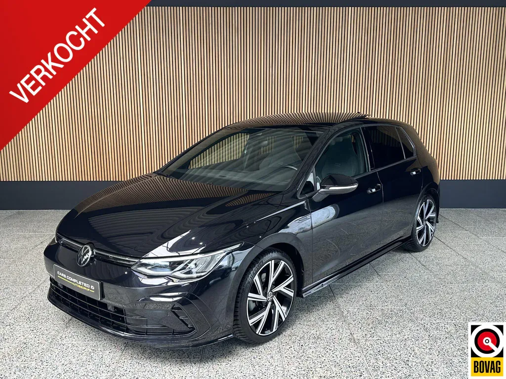 Volkswagen Golf (2022) — foto 1