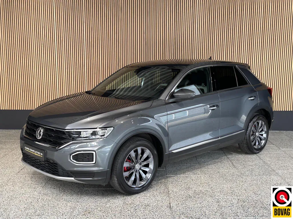Volkswagen T-Roc (2019) — foto 1