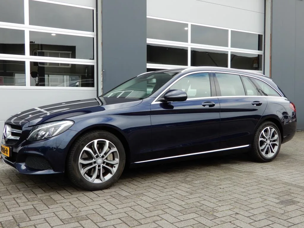 Mercedes-Benz C-Klasse (2015) — foto 1