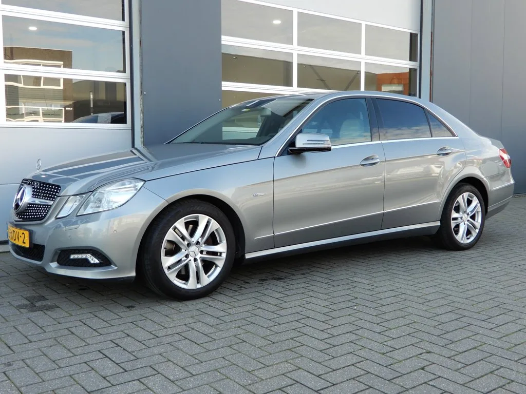 Mercedes-Benz E-Klasse (2012) — foto 1