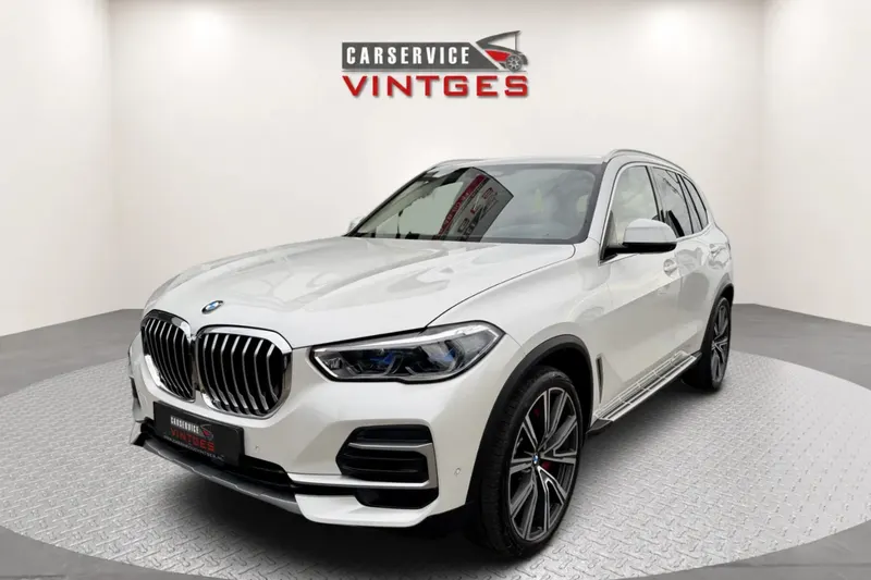 BMW X5 (2021)