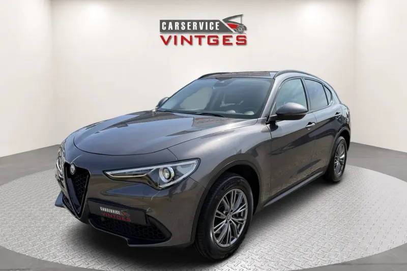 Alfa Romeo Stelvio (2018)