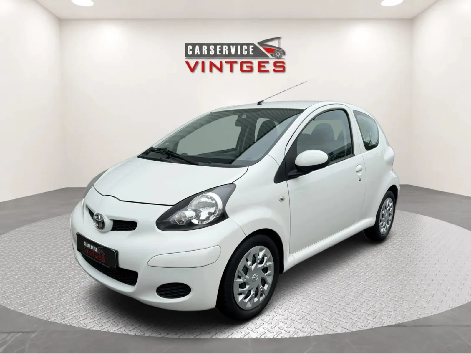 Toyota Aygo (2011) — foto 1