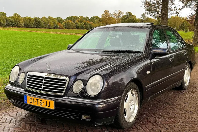 Mercedes-Benz E-Klasse (1996)