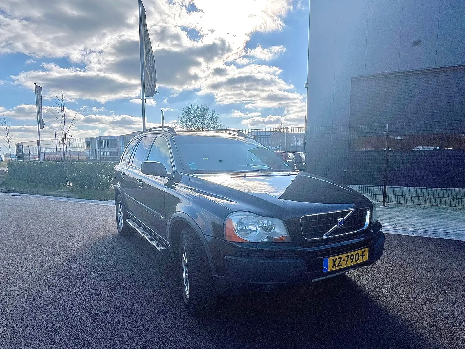 Volvo XC90 (2004) — foto 1
