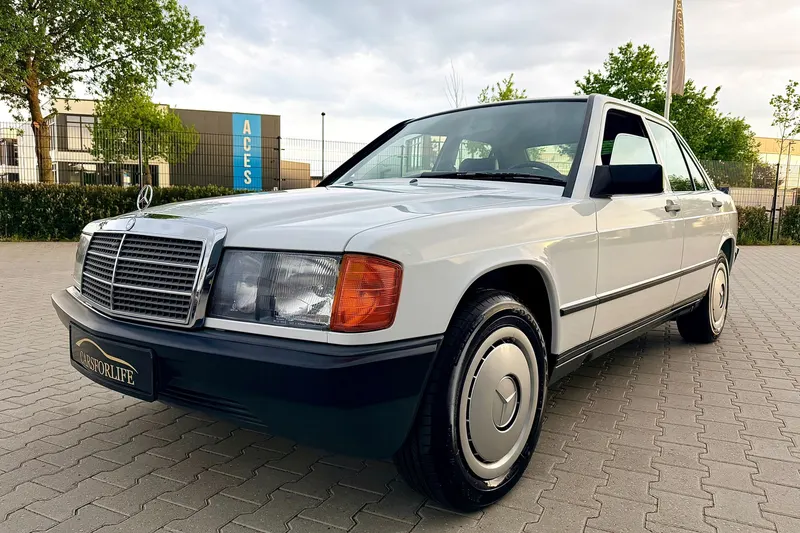 Mercedes-Benz 190-Serie (1988)