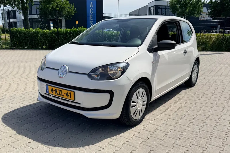 Volkswagen Up! (2013)