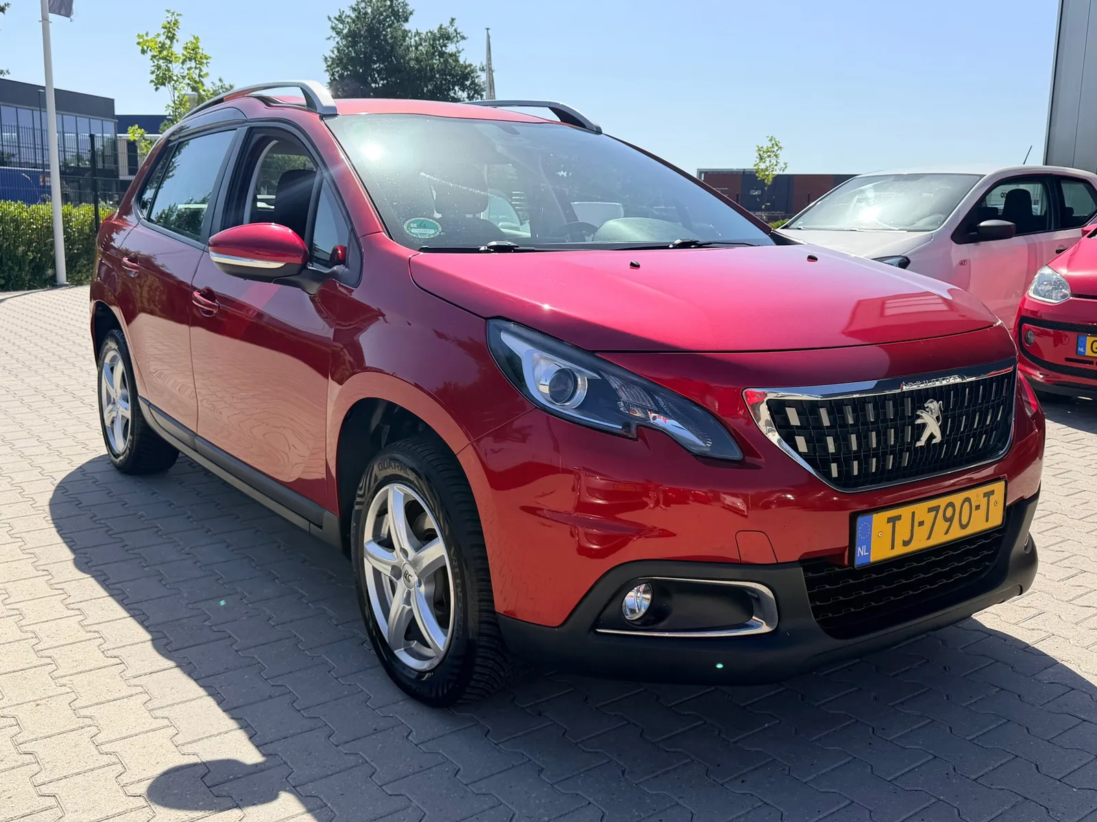 Peugeot 2008 (2018) — foto 1