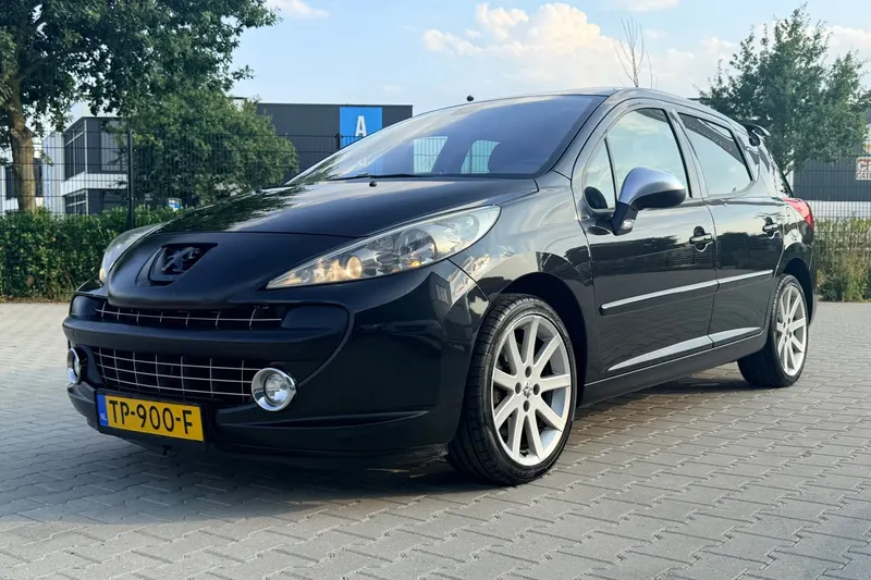 Peugeot 207 (2008)