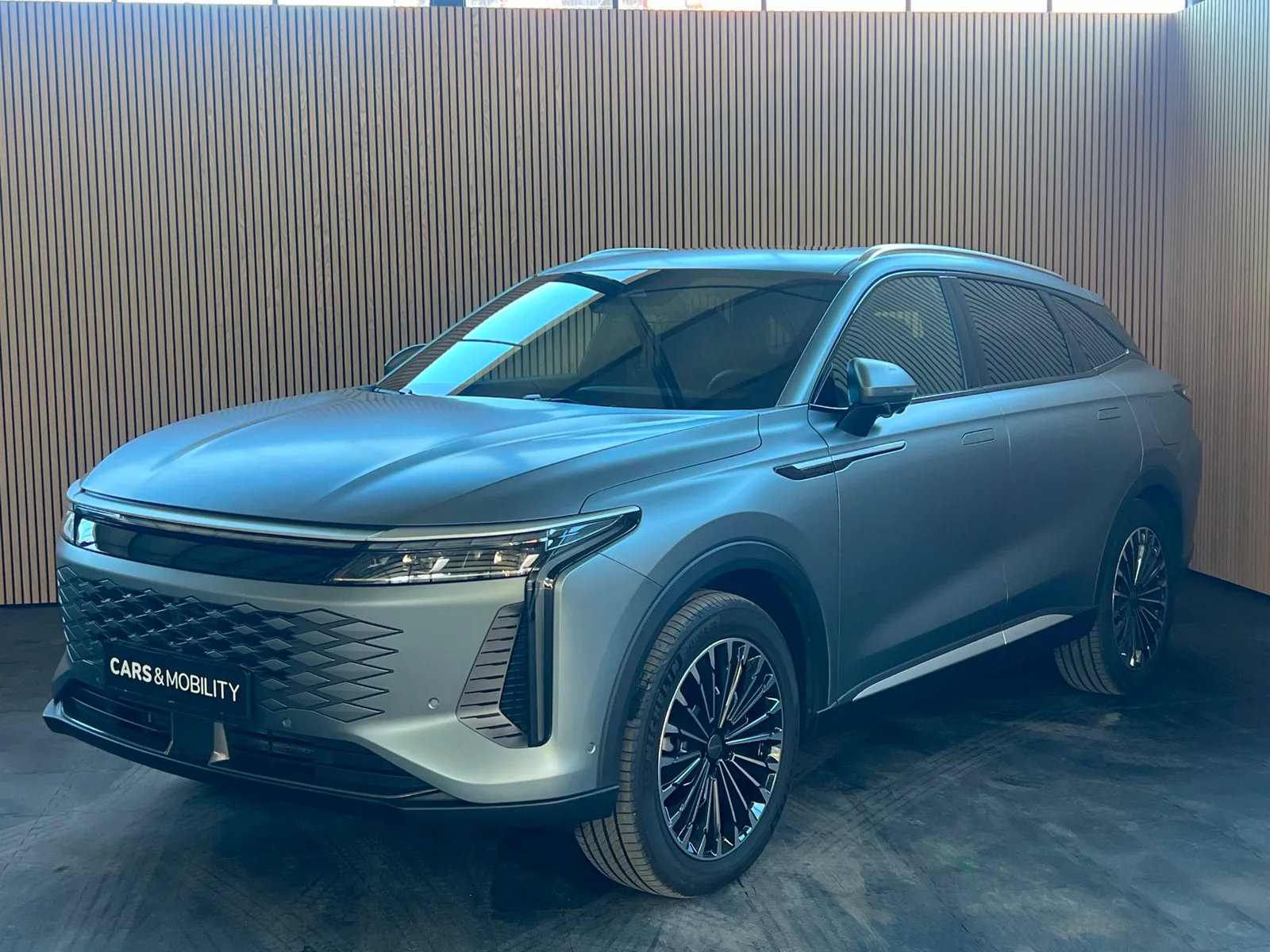 Omoda 9 (2026) — foto 1