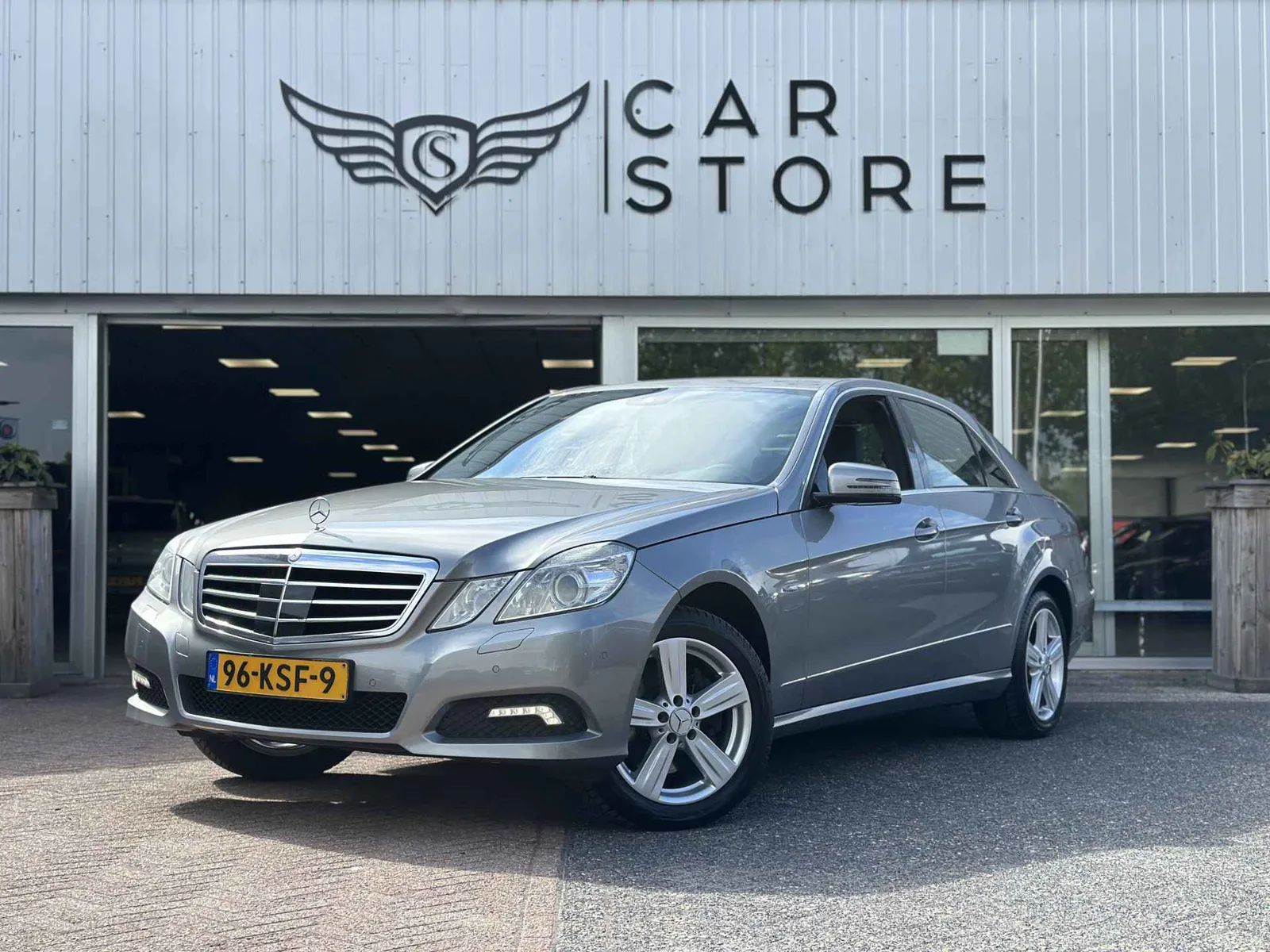 Mercedes-Benz E-Klasse (2010) — foto 1