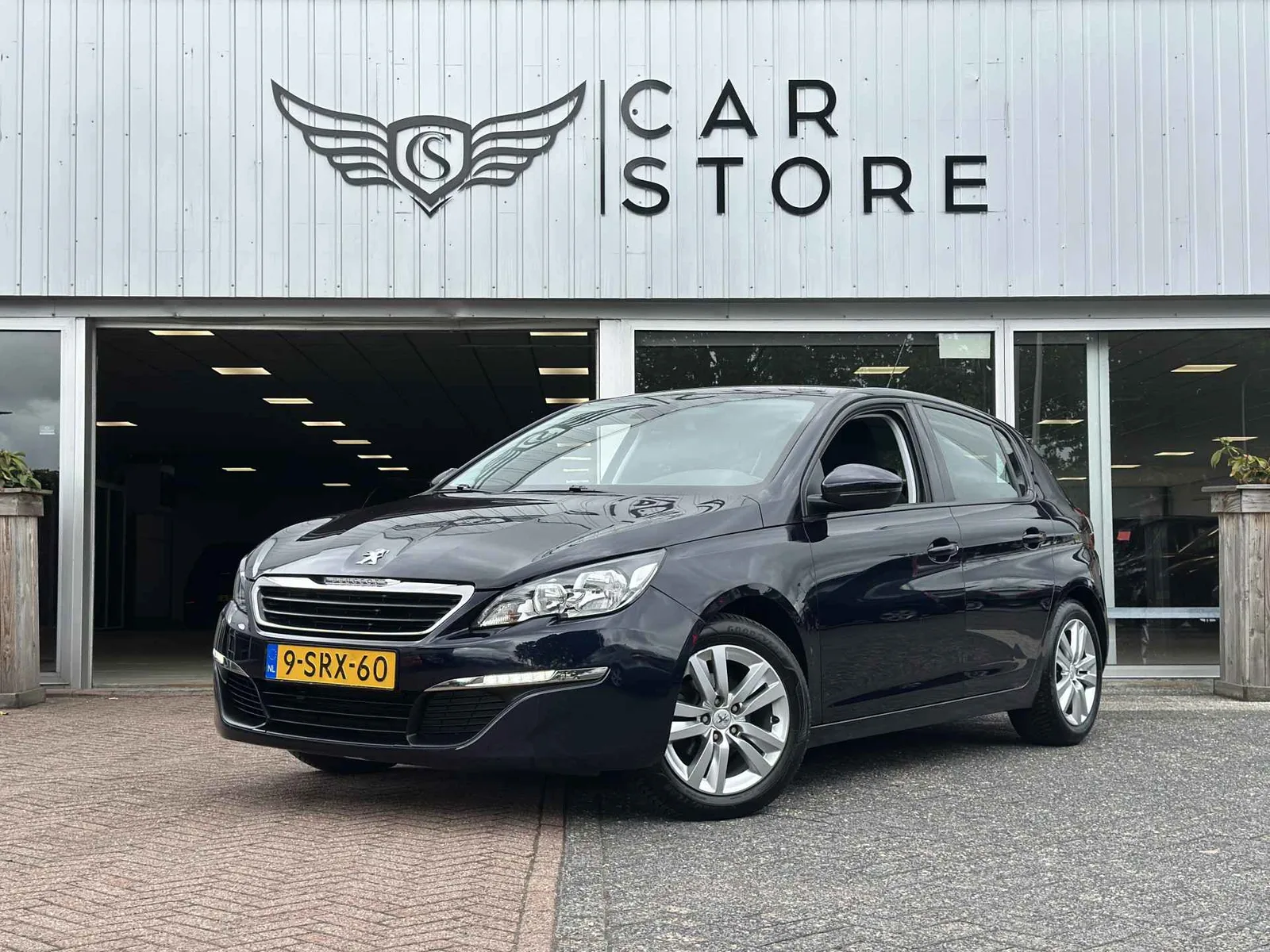 Peugeot 308 (2013) — foto 1