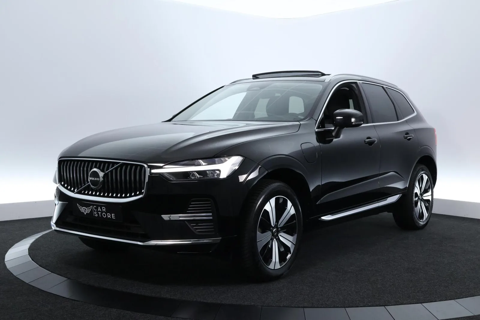 Volvo XC60 (2023) — foto 1