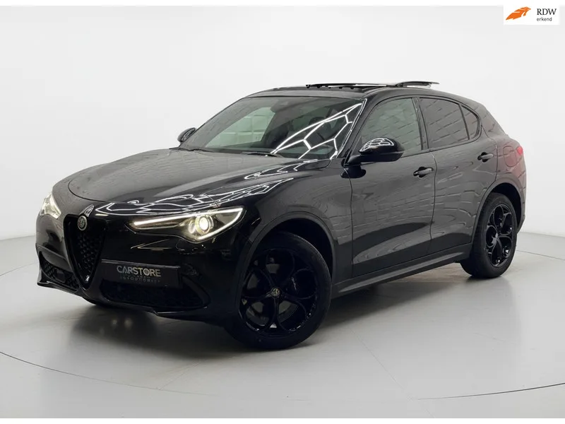 Alfa Romeo Stelvio (2018) — foto 1