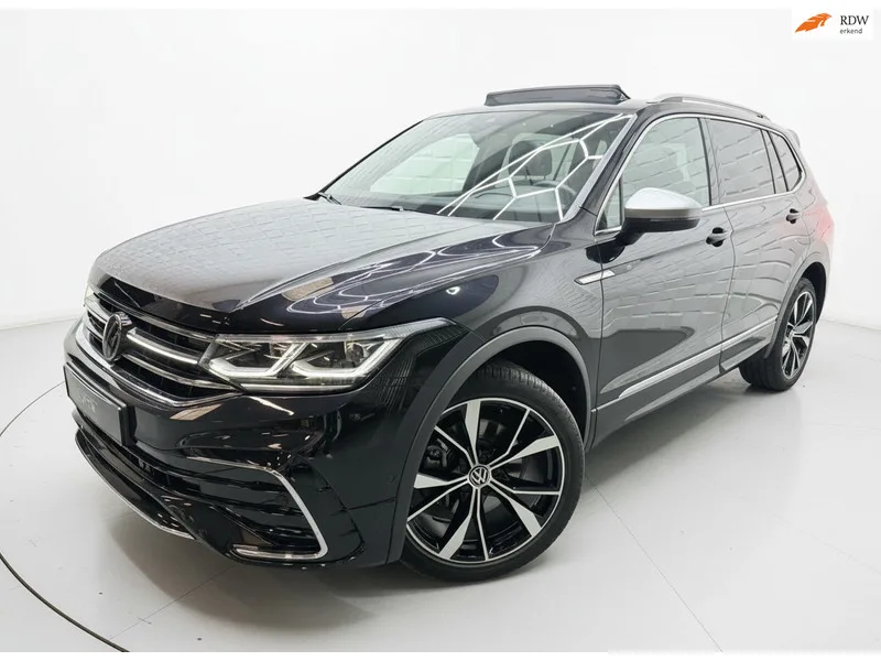 Volkswagen Tiguan (2022) — foto 1