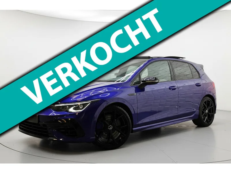 Volkswagen Golf (2021) — foto 1