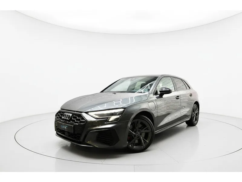 Audi A3 (2021) — foto 1