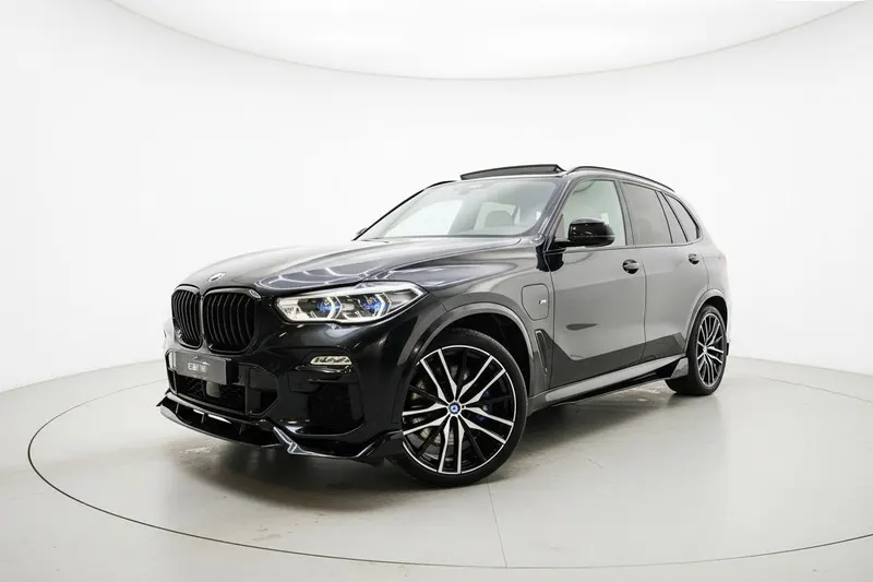 BMW X5 (2021)