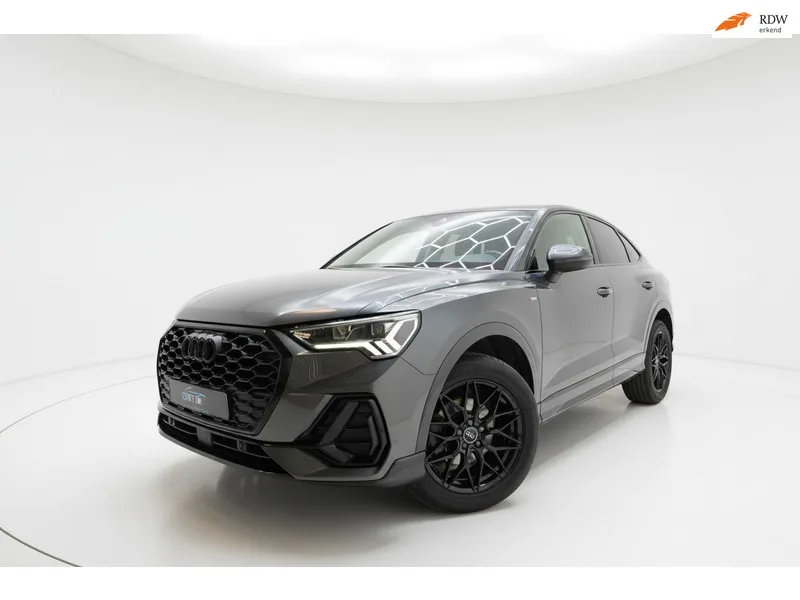 Audi Q3 (2020) — foto 1