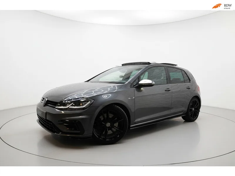 Volkswagen Golf (2017) — foto 1