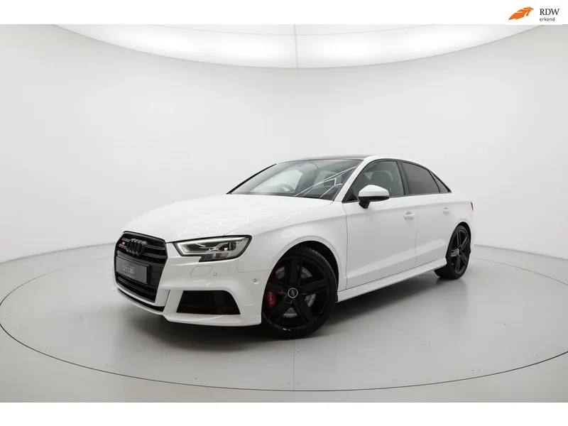Audi S3 (2018) — foto 1