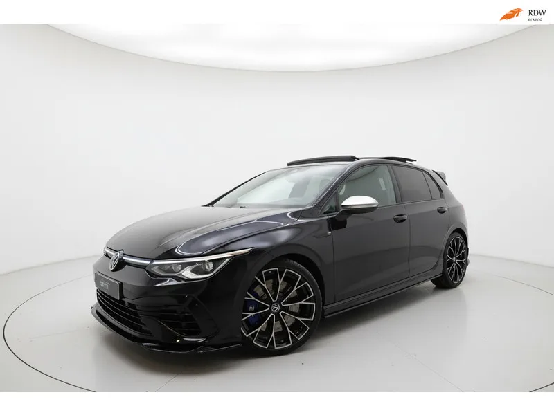 Volkswagen Golf (2021) — foto 1