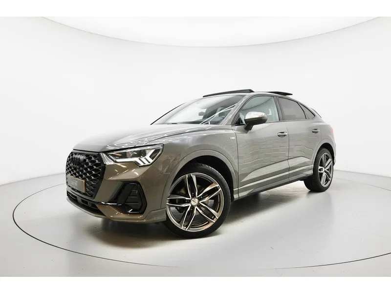 Audi Q3 (2021) — foto 1