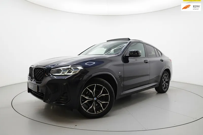 BMW X4 (2022)
