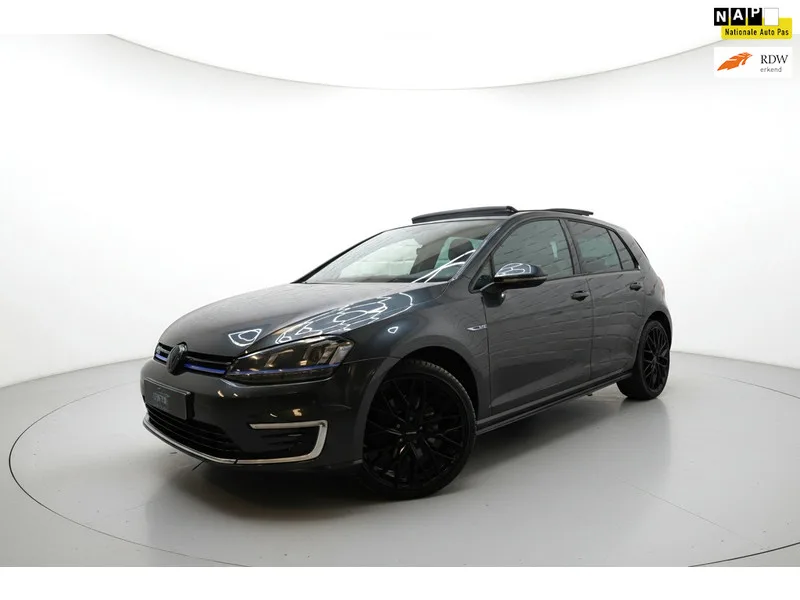 Volkswagen Golf (2016) — foto 1
