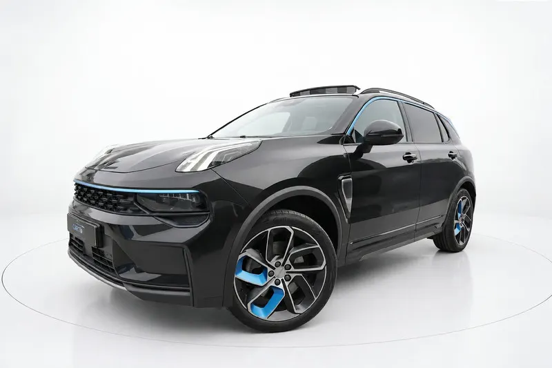 Lynk & Co 01 (2021)