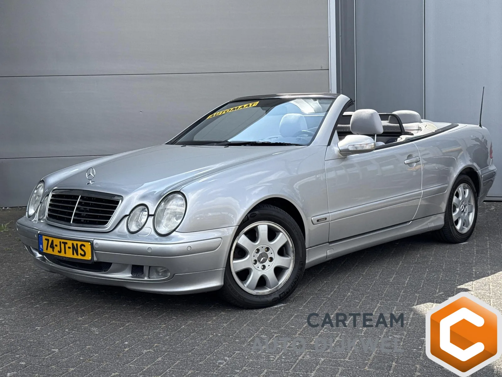 Mercedes-Benz CLK-Klasse (2002) — foto 1