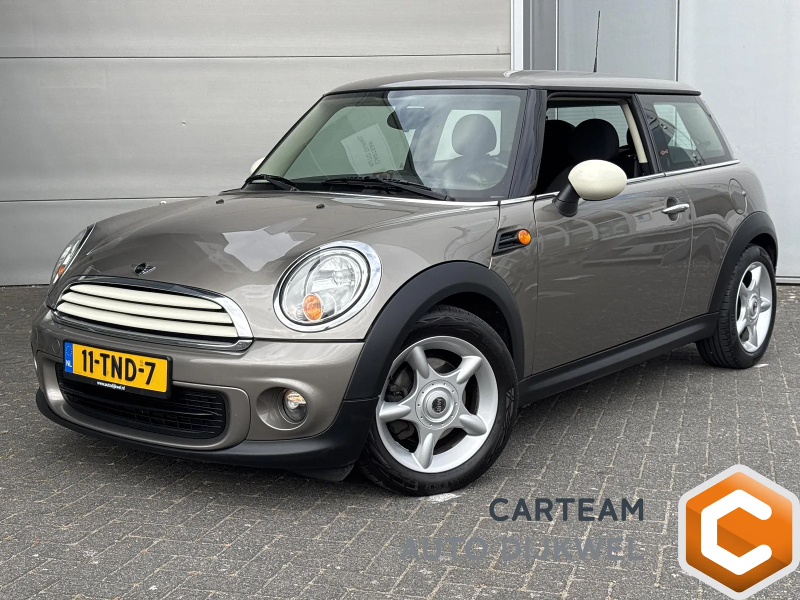 MINI One (2012) — foto 1