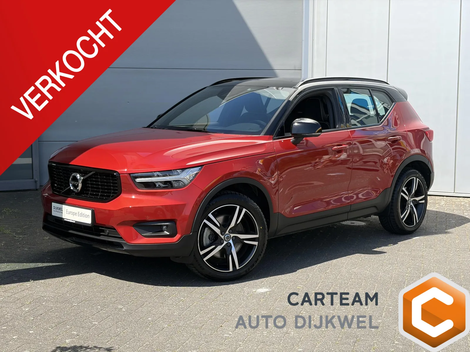 Volvo XC40 (2021) — foto 1