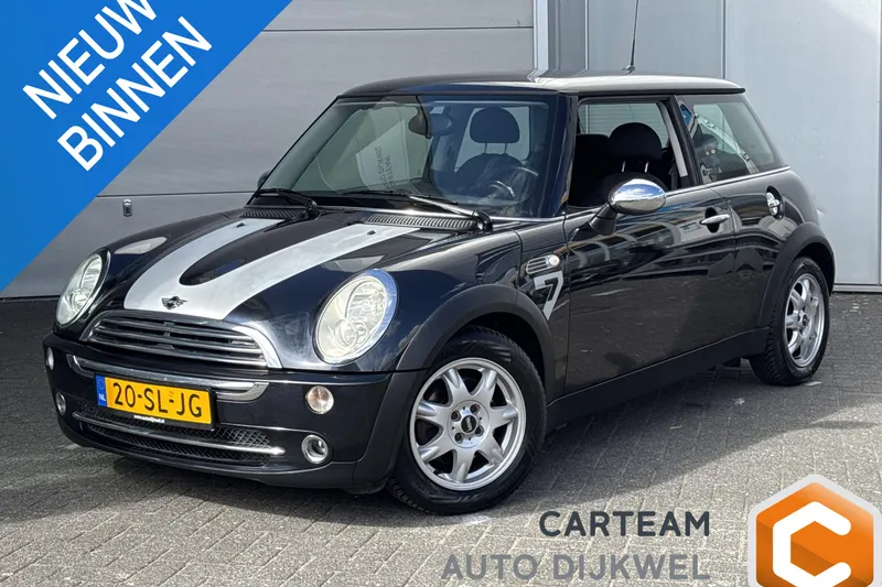 MINI Cooper (2006)