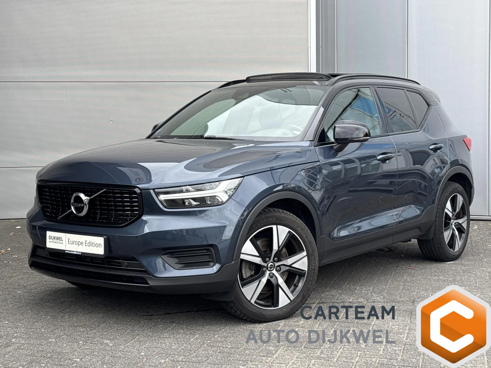 Volvo XC40 (2021) — foto 1