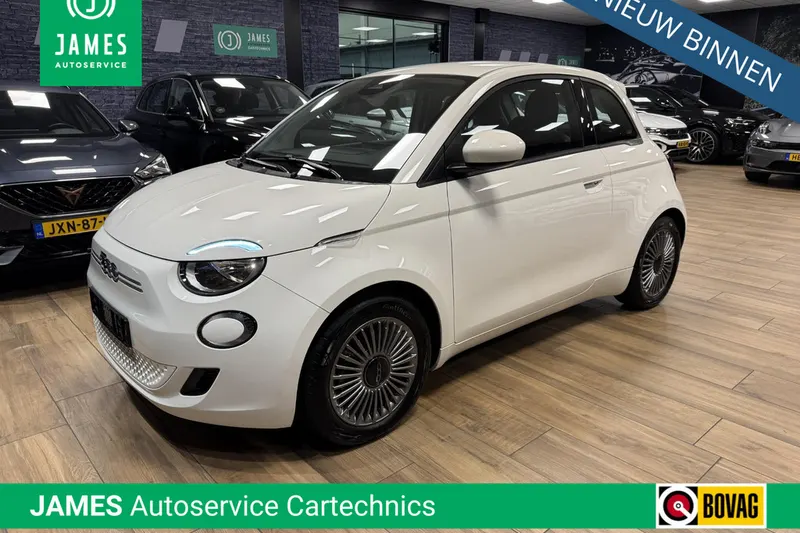 Fiat 500 (2023)