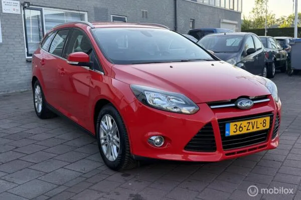 Ford Focus (2013) — foto 1