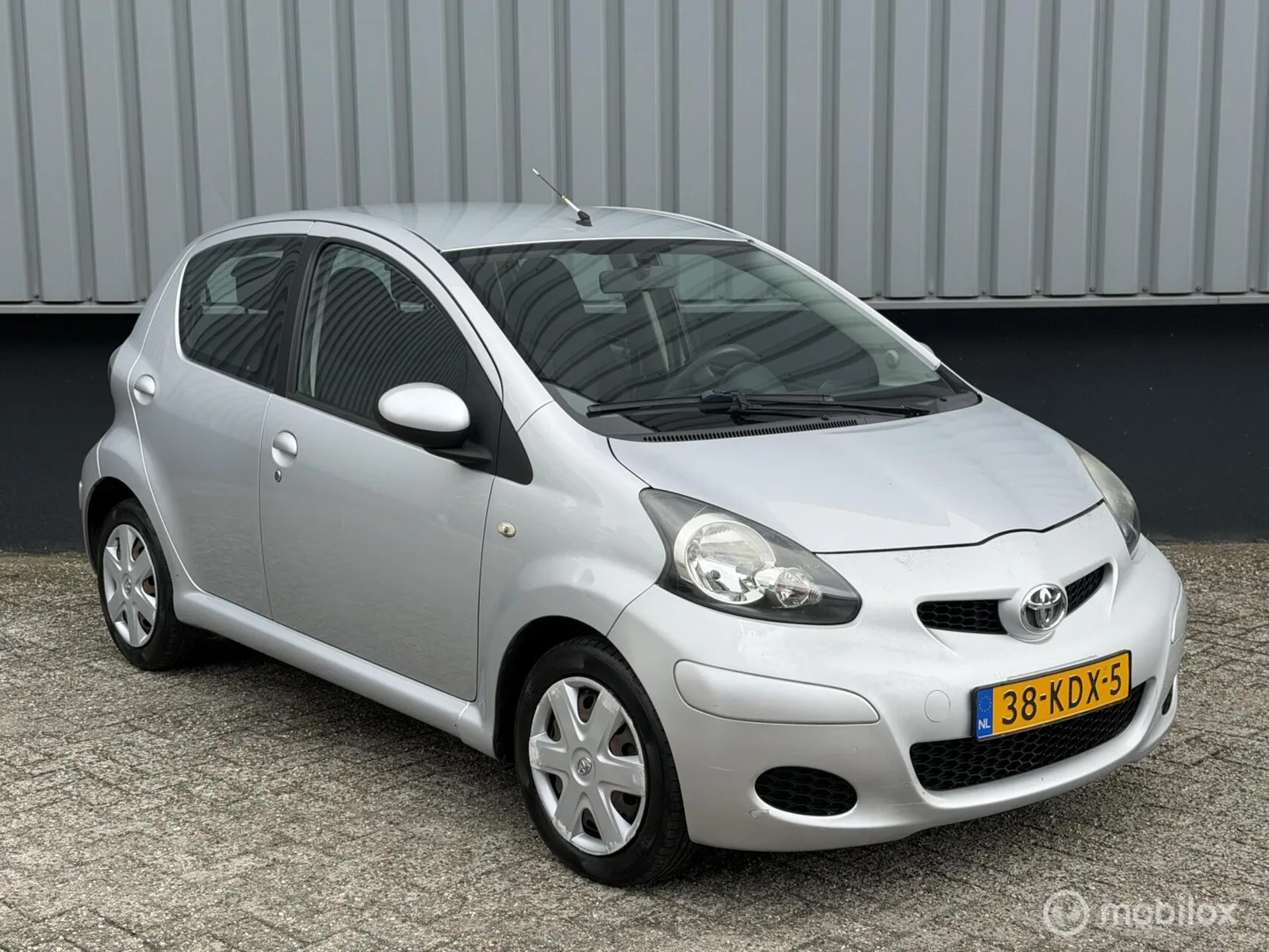 Toyota Aygo (2009) — foto 1
