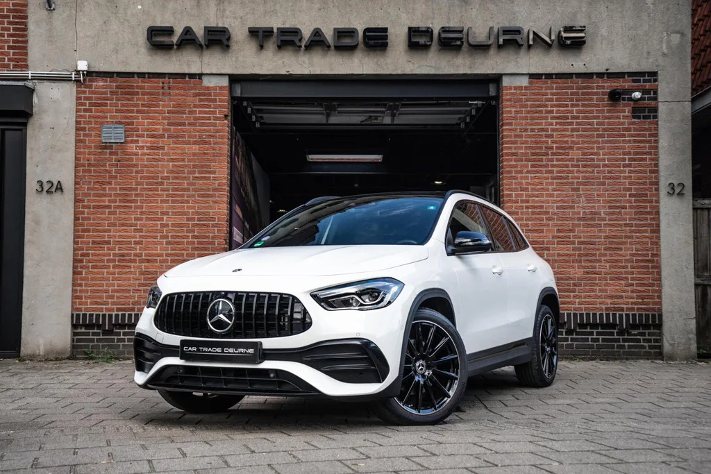 Mercedes-Benz GLA (2022) — foto 1