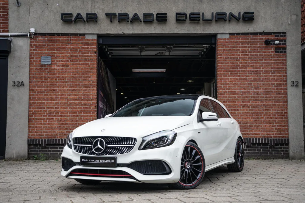 Mercedes-Benz A-Klasse (2016) — foto 1