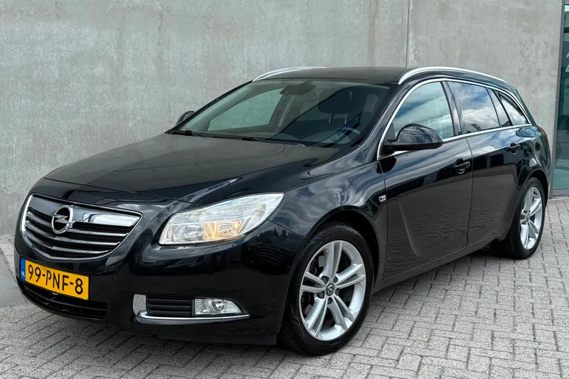 Opel Insignia Sports Tourer (2011)