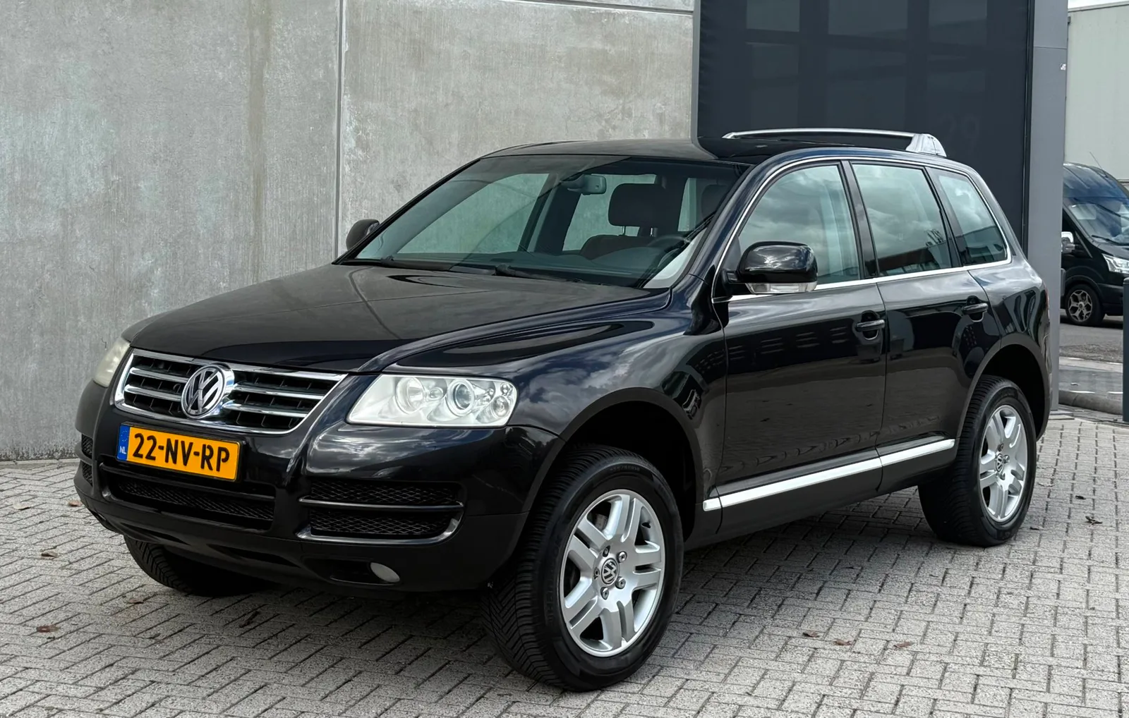 Volkswagen Touareg (2004) — foto 1